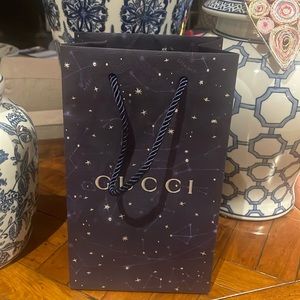 Gucci shopping bag